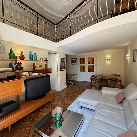 Apartment Isola