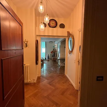 Isola Apartment